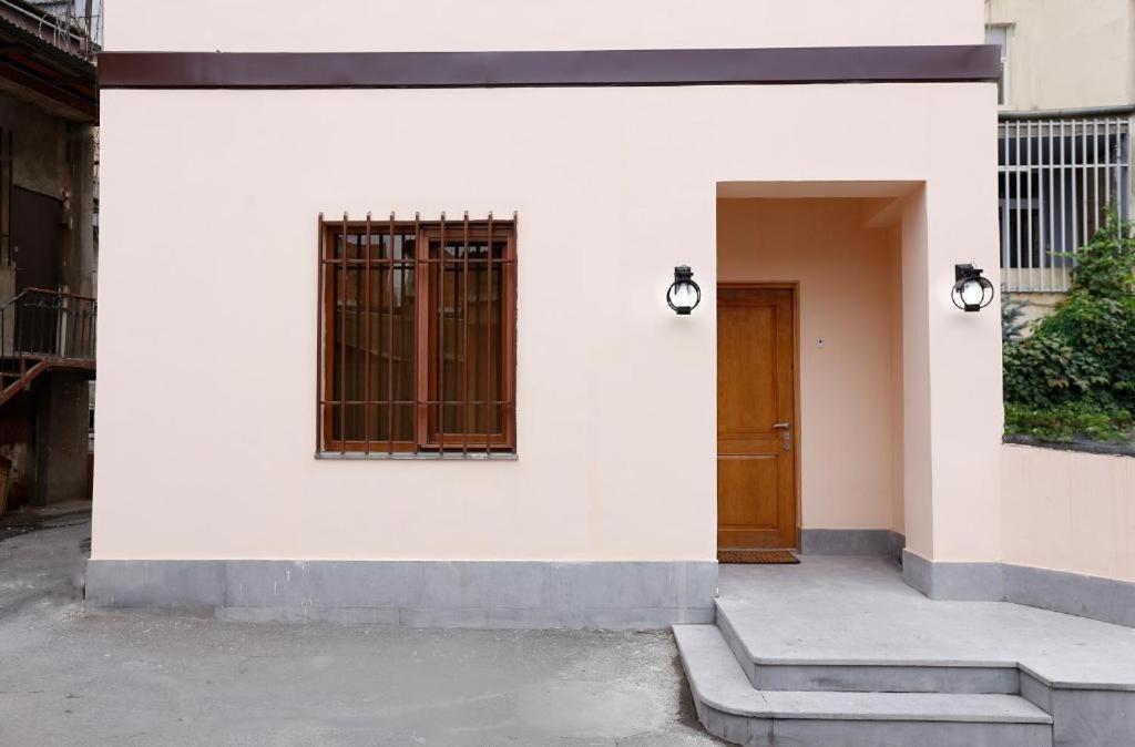 Yard Guesthouse Erivan Dış mekan fotoğraf