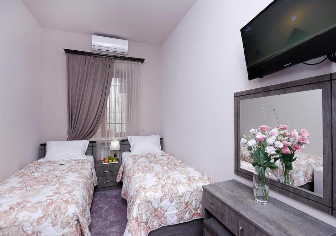 Yard Guesthouse Erivan Dış mekan fotoğraf